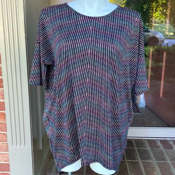 EUC LuLaRoe Irma tunic, XL - Picture 3 of 12